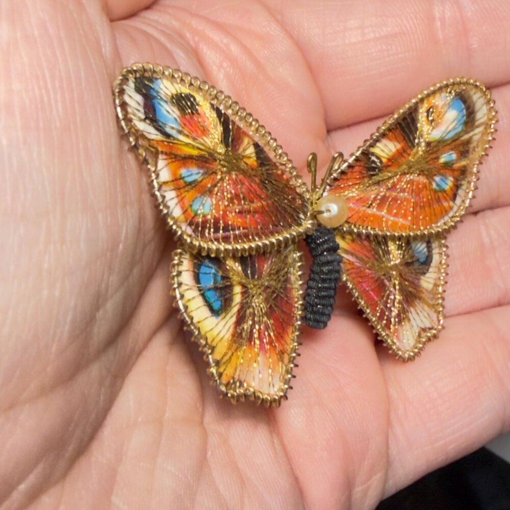 Butterfly Brooch Threaded Fabric Wings Gold Tone Pin 2.5” - Picture 3 of 6